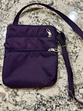 Travelon Anti theft Classic Double zip Crossbody